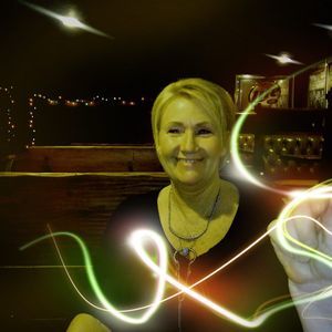 Meet your Posher, Debbie